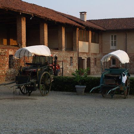Hotel Antico Podere Propano サルッツォ エクステリア 写真