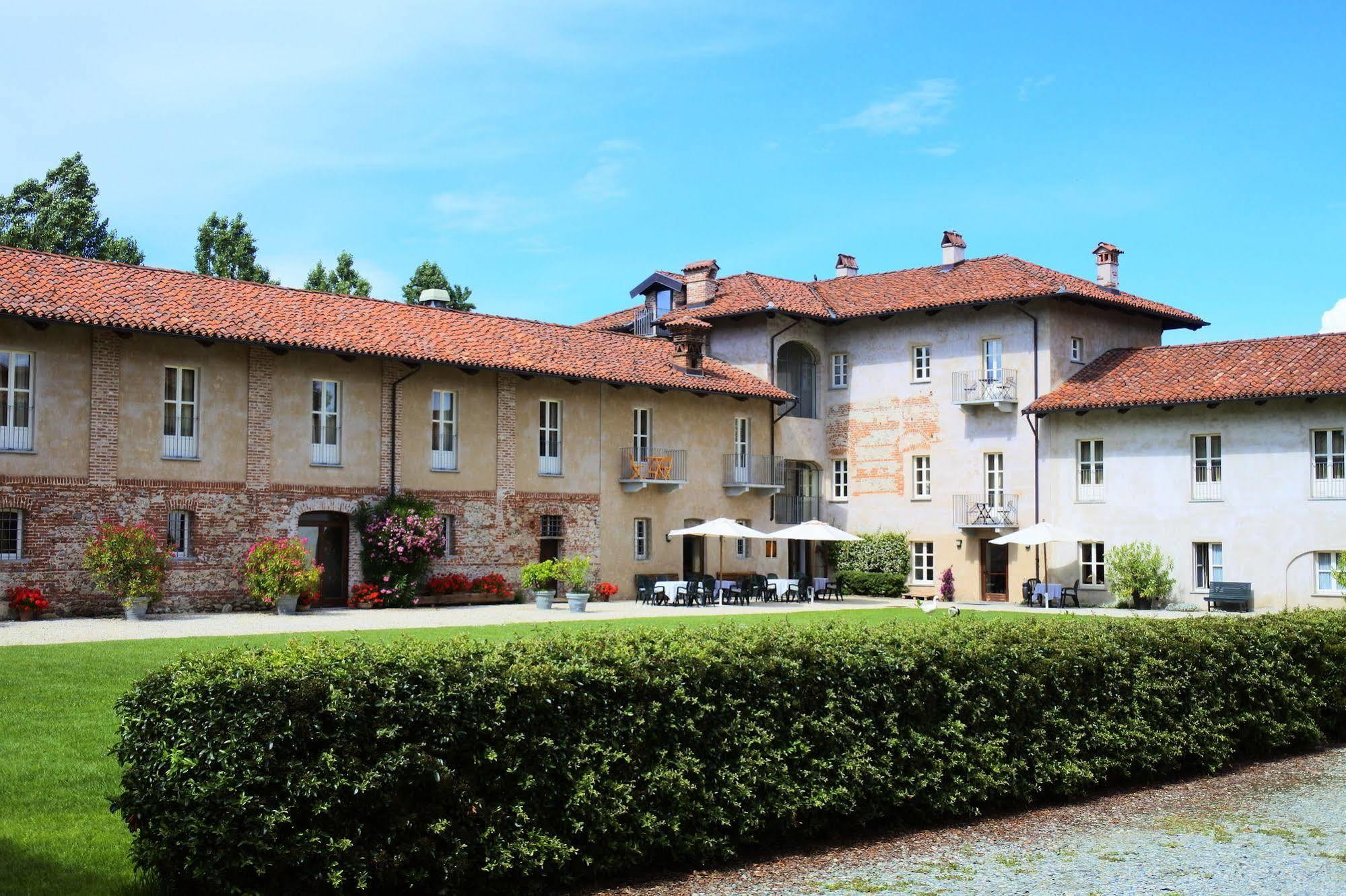 Hotel Antico Podere Propano サルッツォ エクステリア 写真