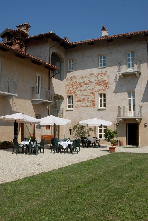 Hotel Antico Podere Propano サルッツォ エクステリア 写真
