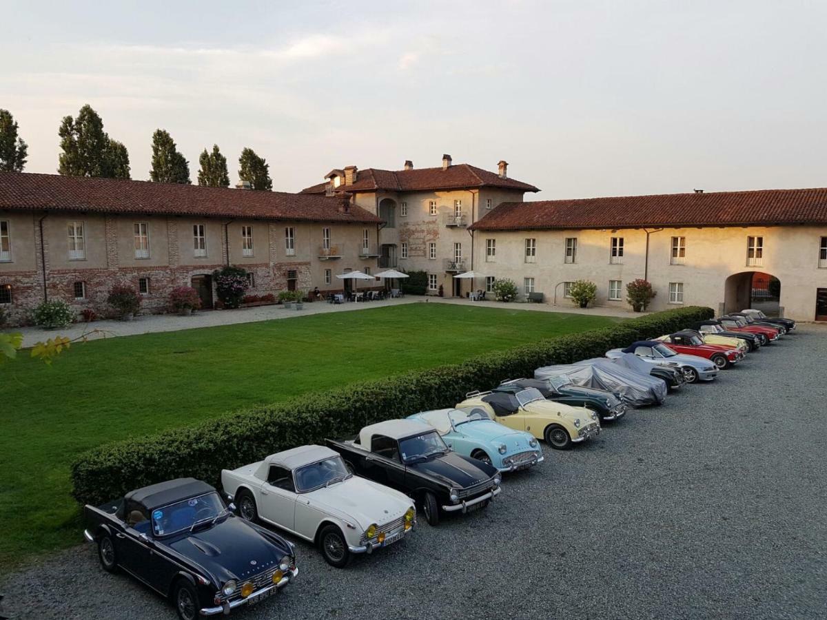 Hotel Antico Podere Propano サルッツォ エクステリア 写真